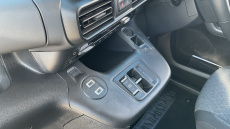 Vauxhall Combo Life 100kW Ultimate XL 50kWh 5dr Auto Electric Estate